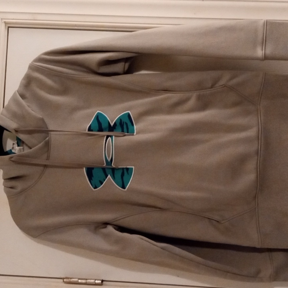 Under Armour hoodie